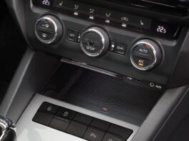 Apple CarPlay e Android Auto per Skoda Octavia 5E