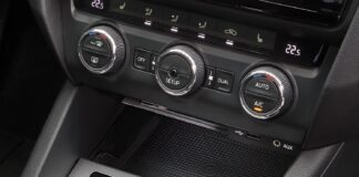 Apple CarPlay e Android Auto per Skoda Octavia 5E